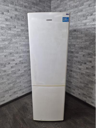 Холодильник SAMSUNG RL-40 SCSW 